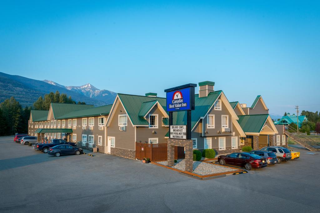 Canadas Value 4*