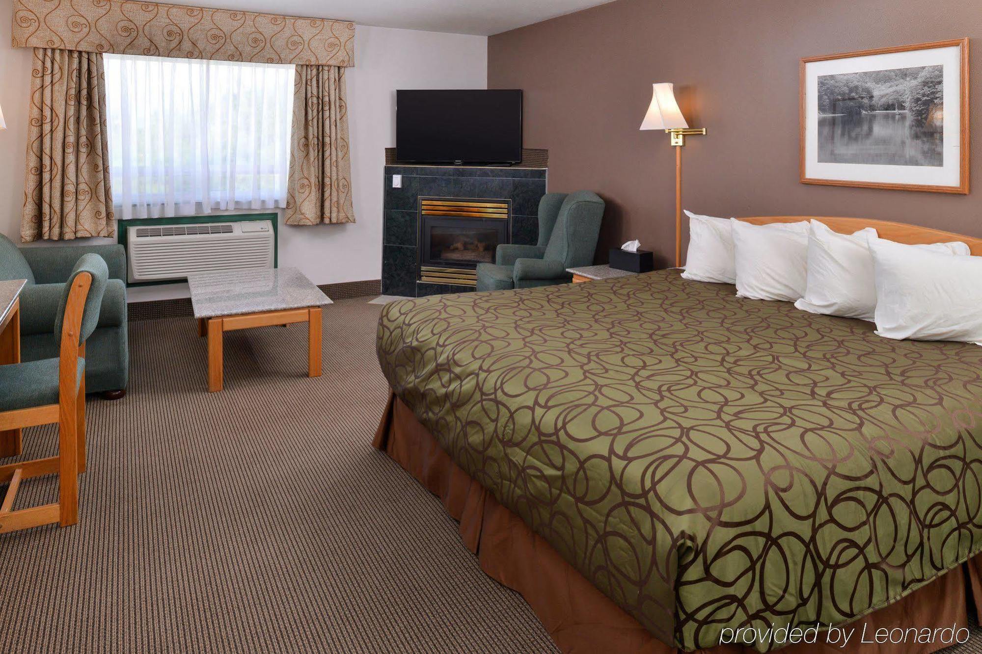 Canadas Value Hotel